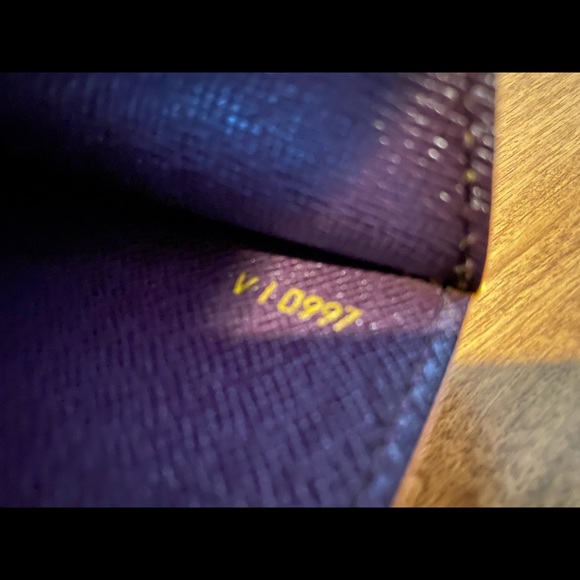 Louis Vuitton Clutch Epi Leather Yellow - Picture 5 of 16